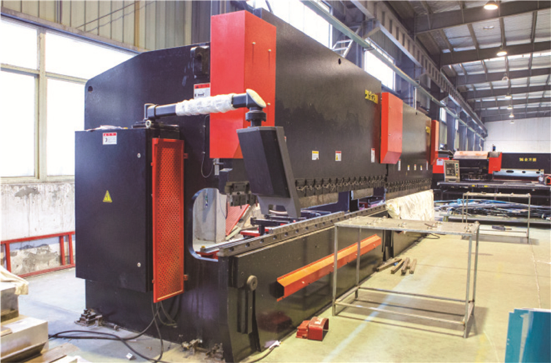 5、大型數(shù)控折彎?rùn)C(jī) - 副本.jpg