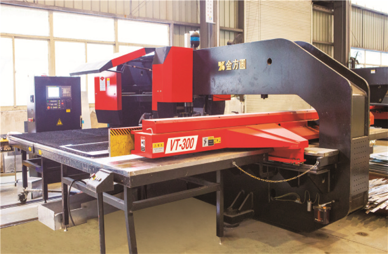 8、數(shù)控轉(zhuǎn)塔沖床 - 副本.jpg